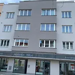 Perla Hradce 102
