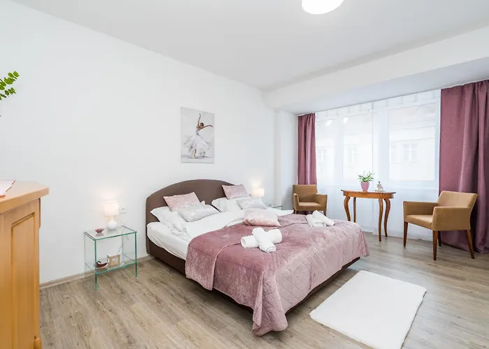 Perla Hradce 102 * Hradec Králové